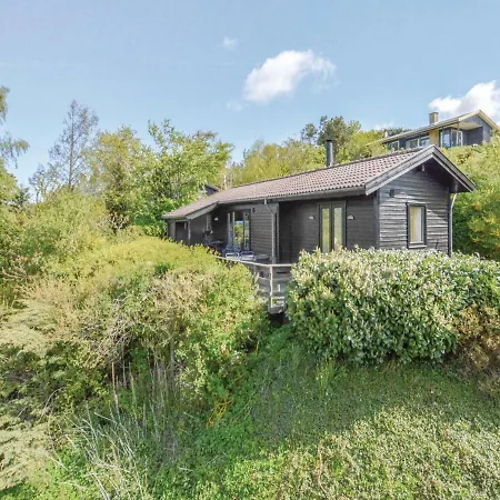 Feriehus Two-bedroom Holiday In