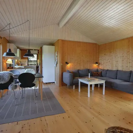 Feriehus Two-bedroom Holiday In *