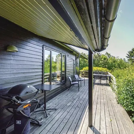 Two-bedroom Holiday In Fårevejle